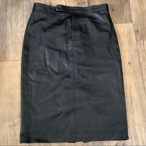 Polo Ralph Lauren Leather Black Skirt in size 2